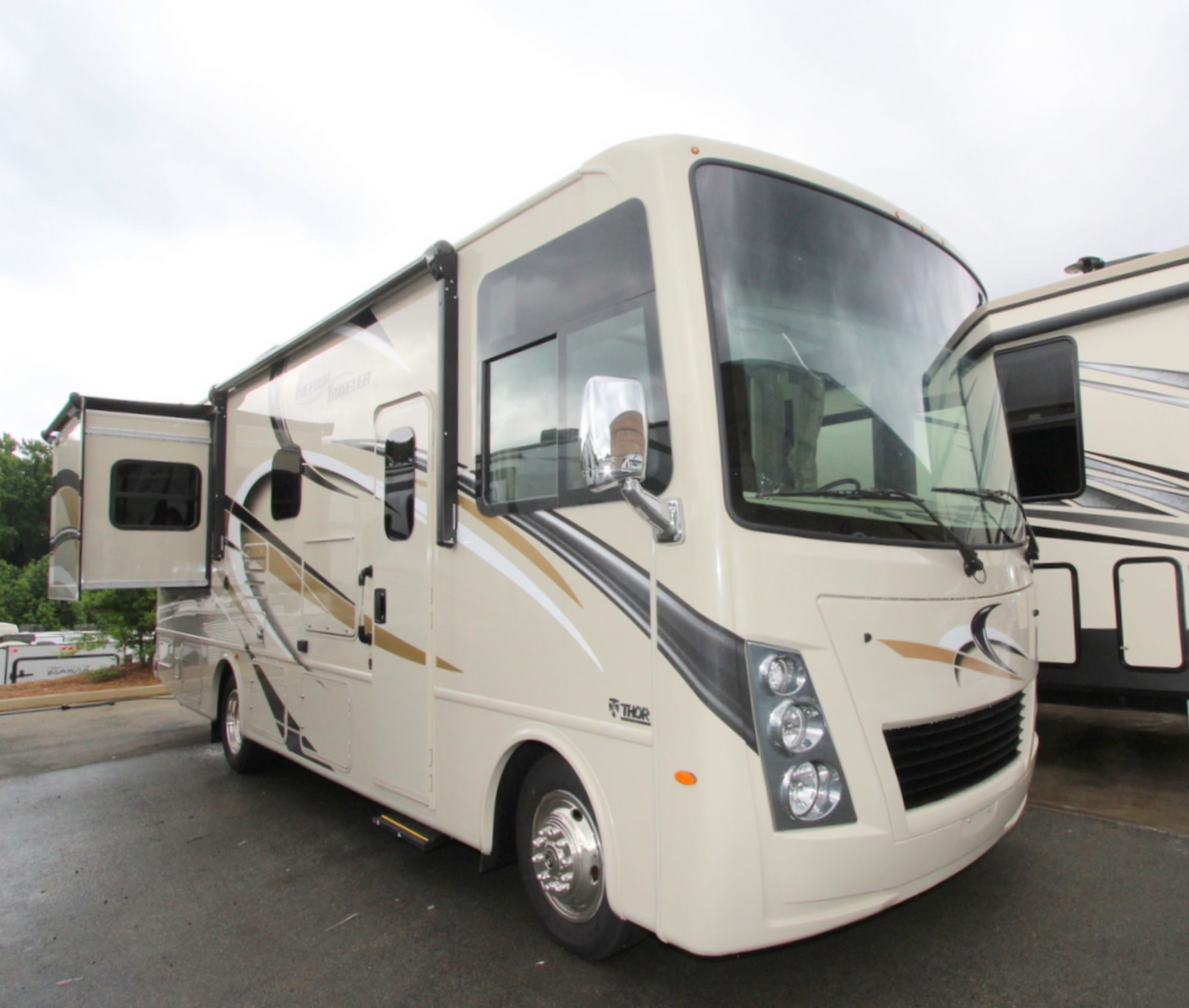 2019 Thor FREEDOM TRAVELER A27 $84995 | RV, RVs for Sale | Athens ...