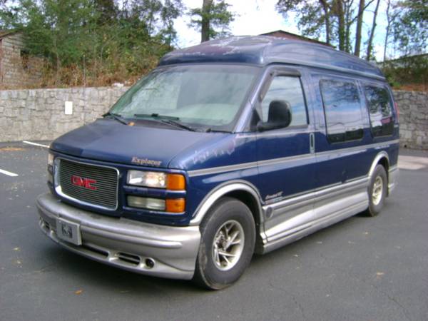 Photo 2000 GMC Savana 1500 Conversion Van Runs Drive NICE  - $3,700 (Villa Rica)