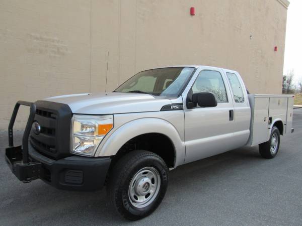 Photo 2012 FORD F250 SD  41K MILES  EXT CAB  UTILITY  4X4  1 OWNER  - $34,995 (NO DOC FEES)