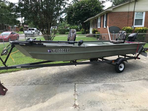 14 1/2 ft Dura Craft Aluminum Boat with 15 hp Evinrude Motor $4,000 ...