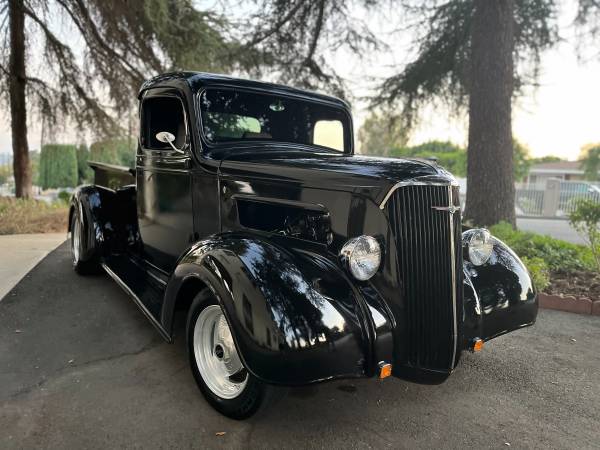 Photo 1937 Chevy Pickup truck (OC)