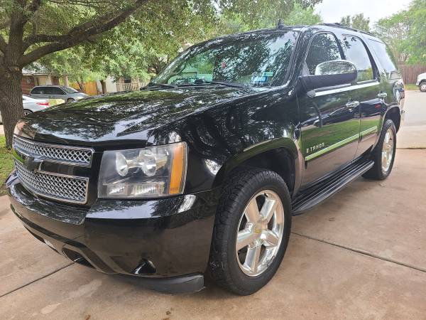 Photo 2009 Tahoe LTZ En Venta - $16,500 (Austin)