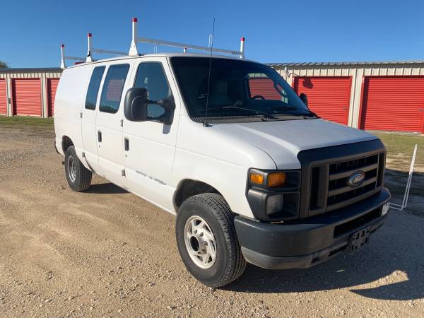 Photo 2011 Ford Econoline E350 Cargo Van - BinsLadder rack - 198k miles - $9,750 (Hutto)