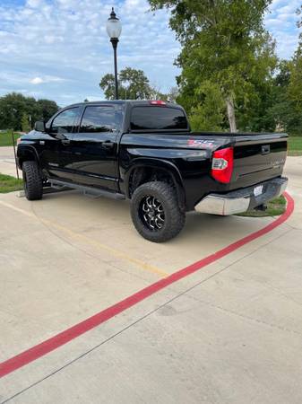 Photo Toyota Tundra TSS - $27,000 (Buda)