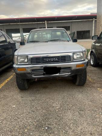 Photo 1991 Toyota full size 5 speed 4x4 - $10,000 (Bakersfield)