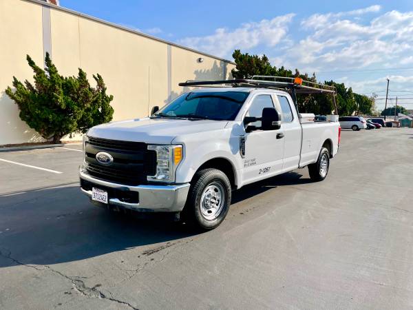 Photo 2017 FORD F-250 EXTENDED CAB GASOLINE TRUCK F250 - $21,000 (West Covina)