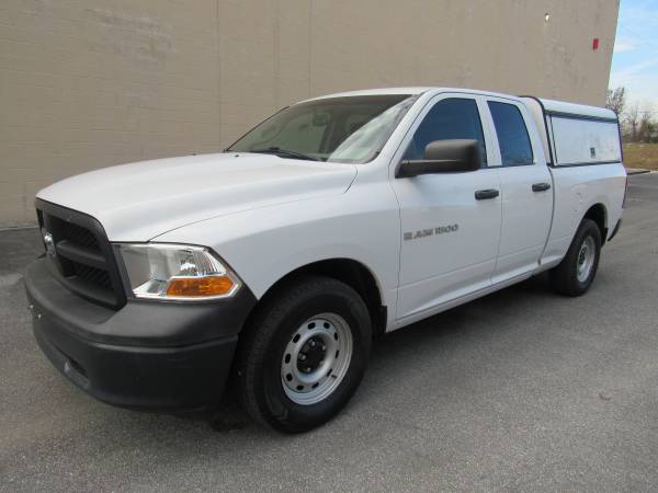 Photo 2012 RAM 1500 TRADESMAN  EXT. CAB  UTILITY BED  1 OWNER  - $13,995 (NO DOC FEES)
