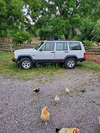 Photo 1994 Jeep Cherokee - $1,700 (Christiansburg)