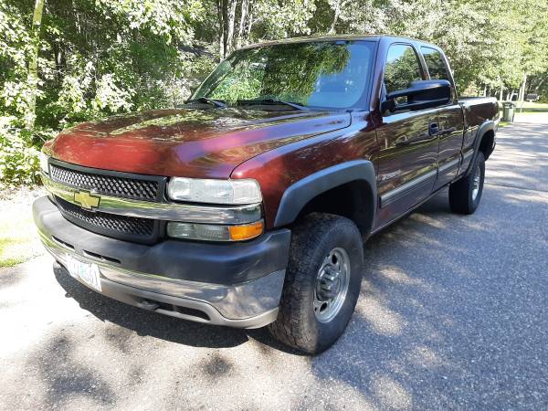 2002 Chevy Silverado 2500 hd 4x4 (From Oregon NO RUST) - $8,600 | Cars