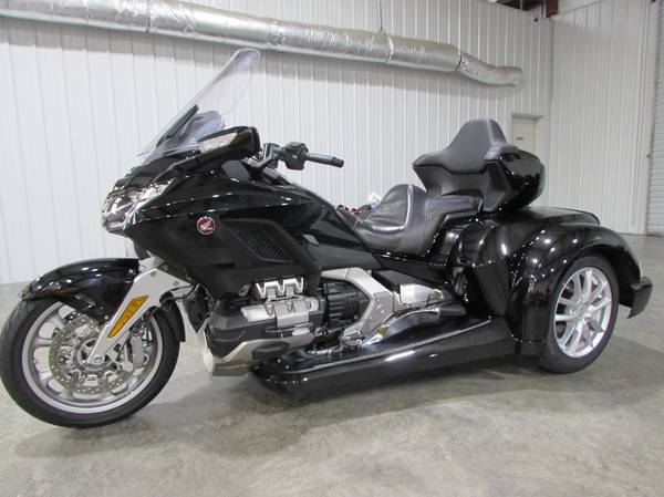 2019 honda goldwing backrest