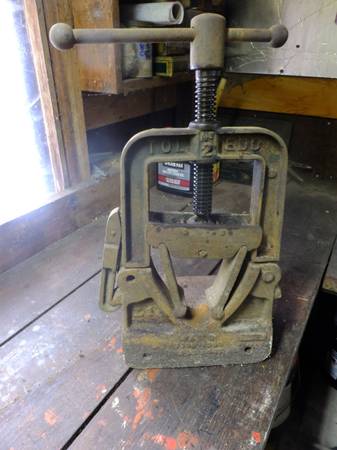 Toledo #2 Hinged Pipe Vise - $75 (West Valley) ‹ image 1 of 4 › 6478 ...