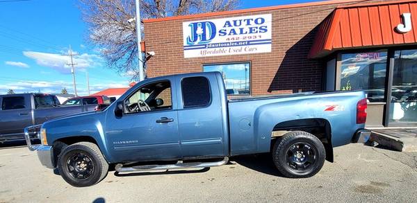 Photo 2013 Chevrolet Silverado Extended Cab 4WD - $15,995 lsaquo image 1 of 15 rsaquo 1645 N Montana Ave (google map)