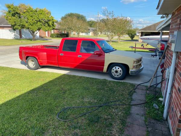 Photo 1997 chevy dually project - $5,000 (Moreauville)