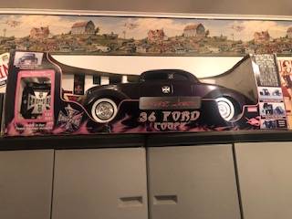 Photo 1936 Ford lowrider model 16 scale Jesse James $300