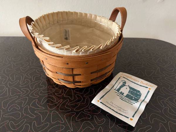Photo 1995 Longaberger Heartland Button Basket with Protective Liner $25