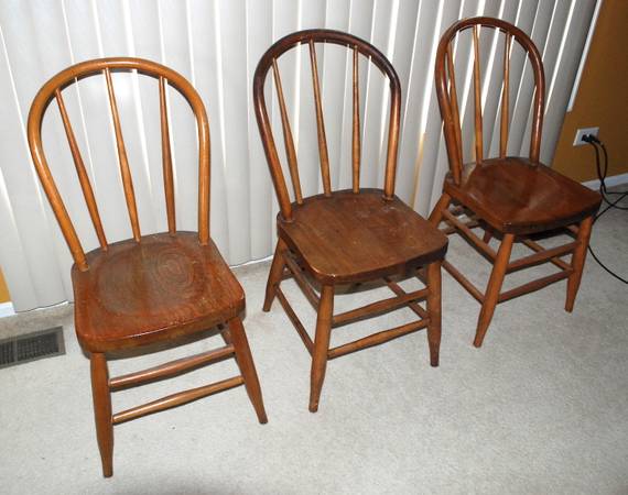 Photo Antique Wood Round Back Chairs $99