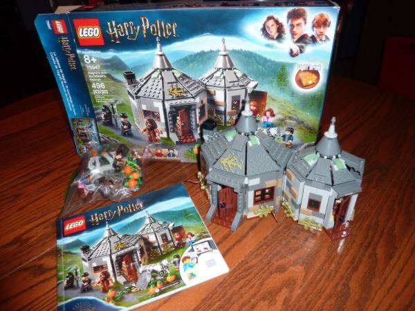 Photo LEGO 75947 Harry Potter Hagrids Hut $40