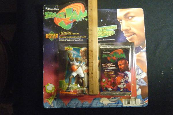Michael Jordan 1996 U. Deck Space Jam MJ figure  Pack of cards $69