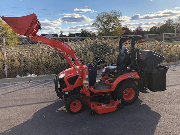 New Kabota Tractor With Leaf Collection System And Front End Loader 