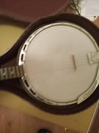 Photo Trade my 1961 gibson banjo for a usa telecaster $1,400