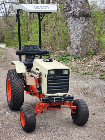 Photo Update Trick Case 446 Tractor with Near new 18HP Vanguard