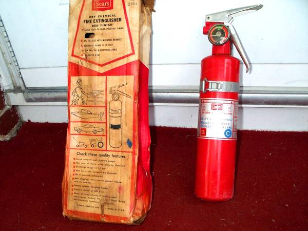 Photo Vintage 1970s SEARS Fire Extinguisher Dry Chemical w ORIGINAL BOX $35