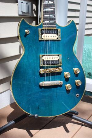 Photo Vintage Custom Yamaha SG-1000 electric guitar Trans Blue $1,000