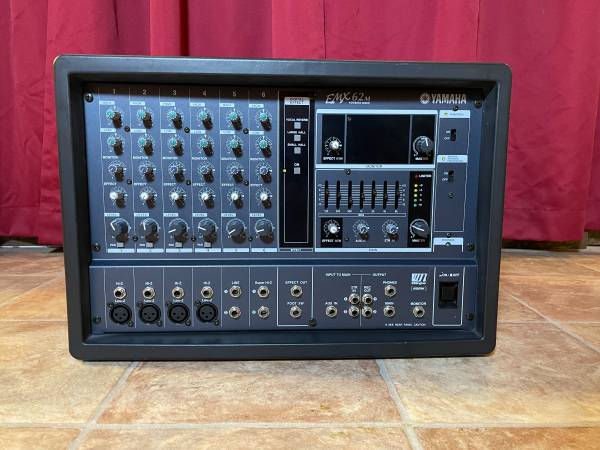 Photo Yamaha EMX62M 6-Channel Powered Mixer $150