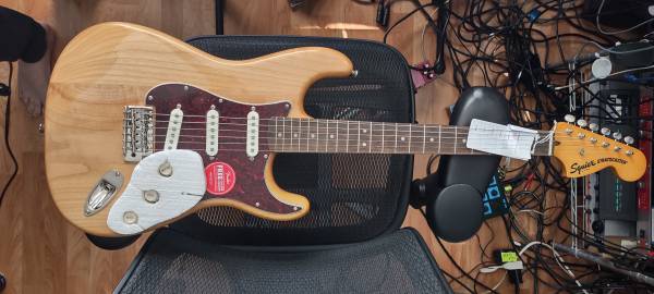 Photo new Squier Stratocaster Classic Vibe 70s $288