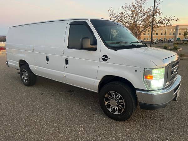 Photo 2012 FORD E350 EXTENDED SUPER DUTY CARGO VAN - $16,000 (Red Bluff)