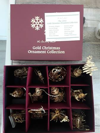 Photo Danbury mint 2010 23kt gold Christmas ornament collection $80