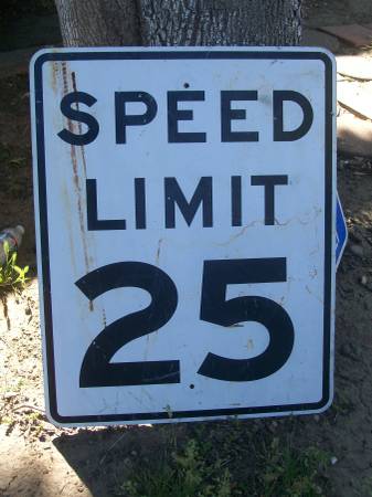 Photo Large Speed Limit 25 Sign