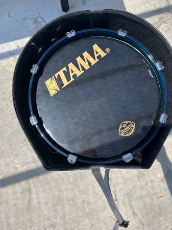 Photo Tama Starclassic kick drum and hard case $400