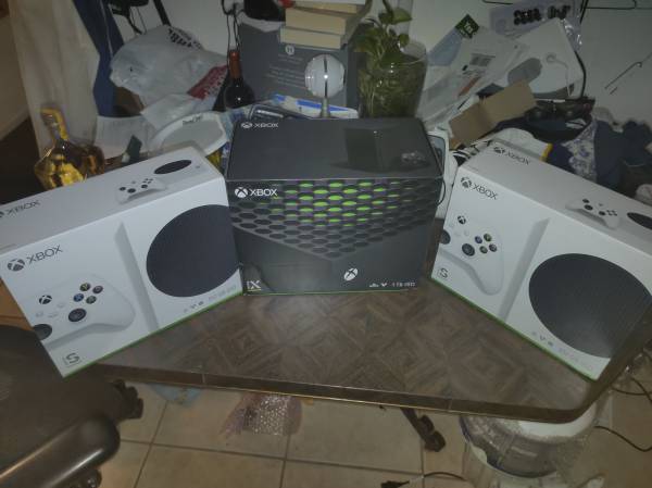 Photo Xbox Series S and x - $1 (chico)