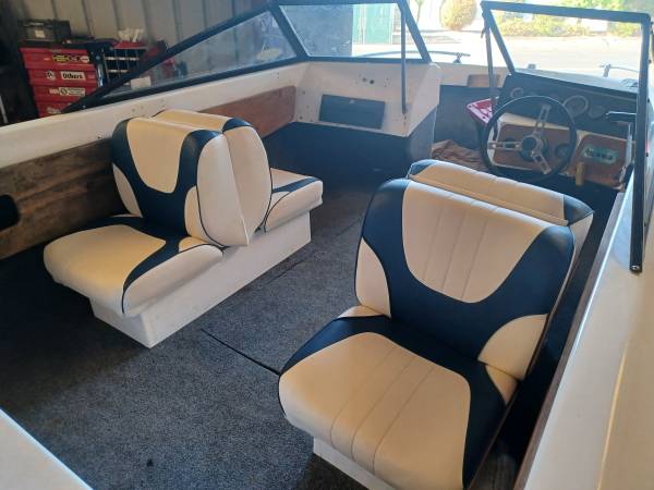 fish and ski boat reduced first 4.000 $4,500