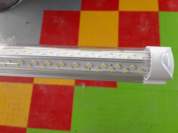 Photo 120W 14,400 lumens MUCH brighter than 7200W 8 foot LED  $40