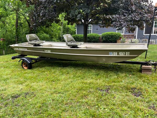 Photo 14 Fish Master 1432 with 3.0 gamefisher motor, trolling motor, cover, anchor, $1,300