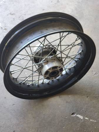 Photo 2016 Dyna Street Bob Rear Spoked Wheel. 8 New Spokes looked to have been install $80