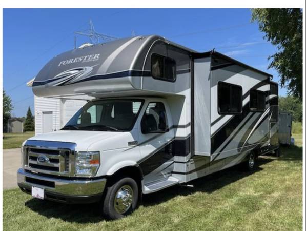 Photo 2017 Forest River Forester Class C Motorhome. Full Body Paint $69,500