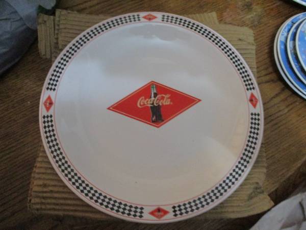 (5) Gibson Coca Cola Coke NEW Dinner Plates.. Must pickup Fairfield,oh $25