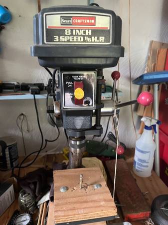 Photo Craftsman drill press $125