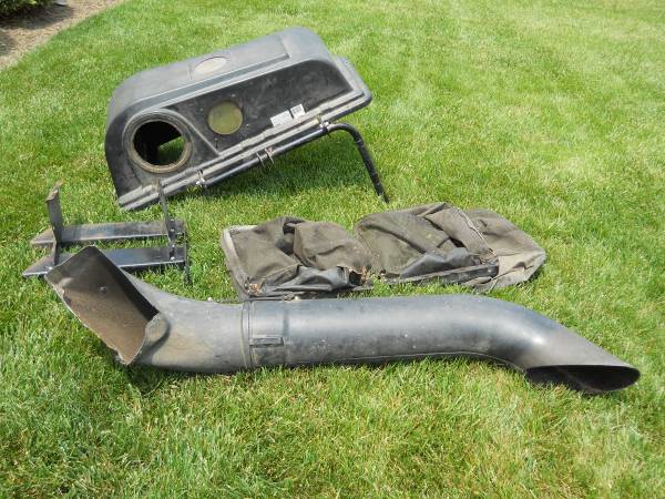 Photo complete rear bagger system for craftsman riding mower $65