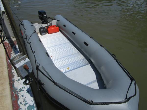 18 inflatable dinghy boat $3,800