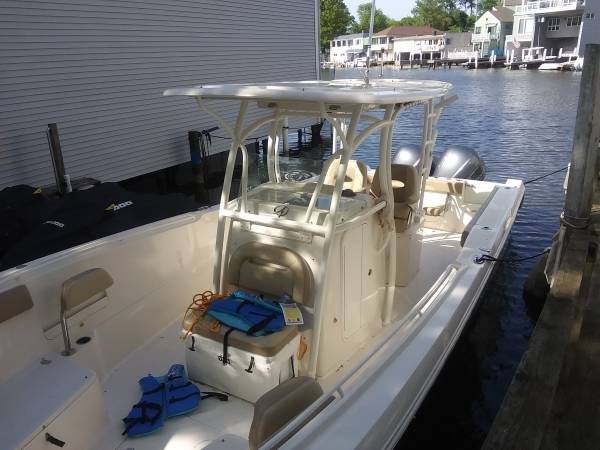 2015 SAILFISH 320 CENTER CONSOLE with twin 300 HP $174,259