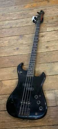 Electra Phoenix X650JB Bass $225