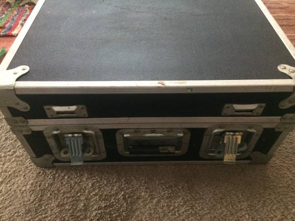 Photo Flight Road Case - Turntable  Audio Case - J.H. Sessions and Son $45
