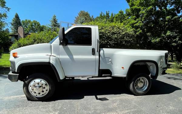 GMC 5500 Truck For Sale - ZeMotor