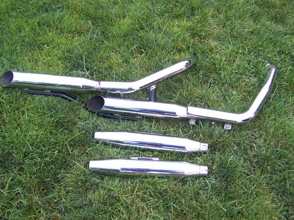 Photo Harley Screamin Eagle and stock exhaust $100