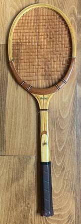 Photo MacGregor tennis racket $45