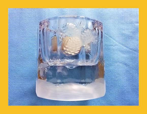 Photo Studio Nova Holiday Candle Votive Joyous Season 3 inch high 9632 $5